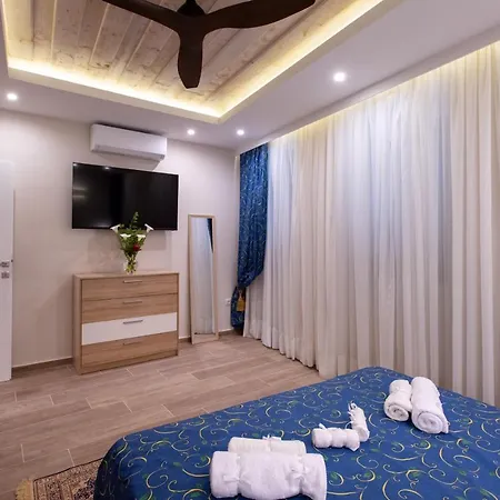 Taylor's Apartman *